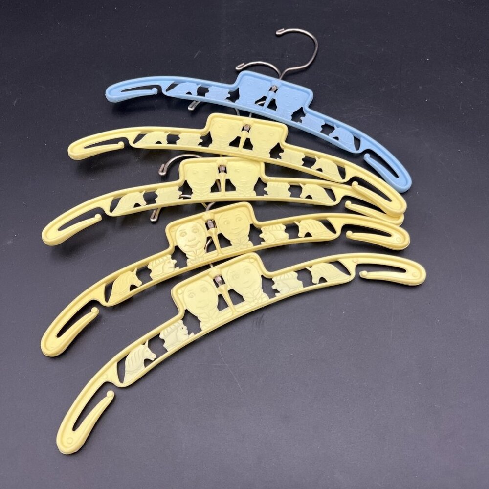5 Vintage Children's Hangers 4 yellow 1 Blue Humpty Dumpty